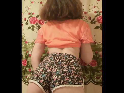 ❤️ Sexy jonk Babe deet hir Shorts op der Kamera of ❤️❌ Porno vk bei eis ❌❤